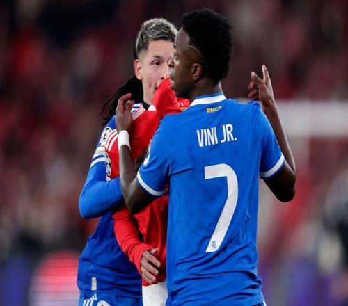 切尔西连败,再遭伊镇逆,帕尔默失误,凯发娱乐官网,凯发娱乐网页版,凯发娱乐官网入口,凯发娱乐官网,凯发娱乐首页